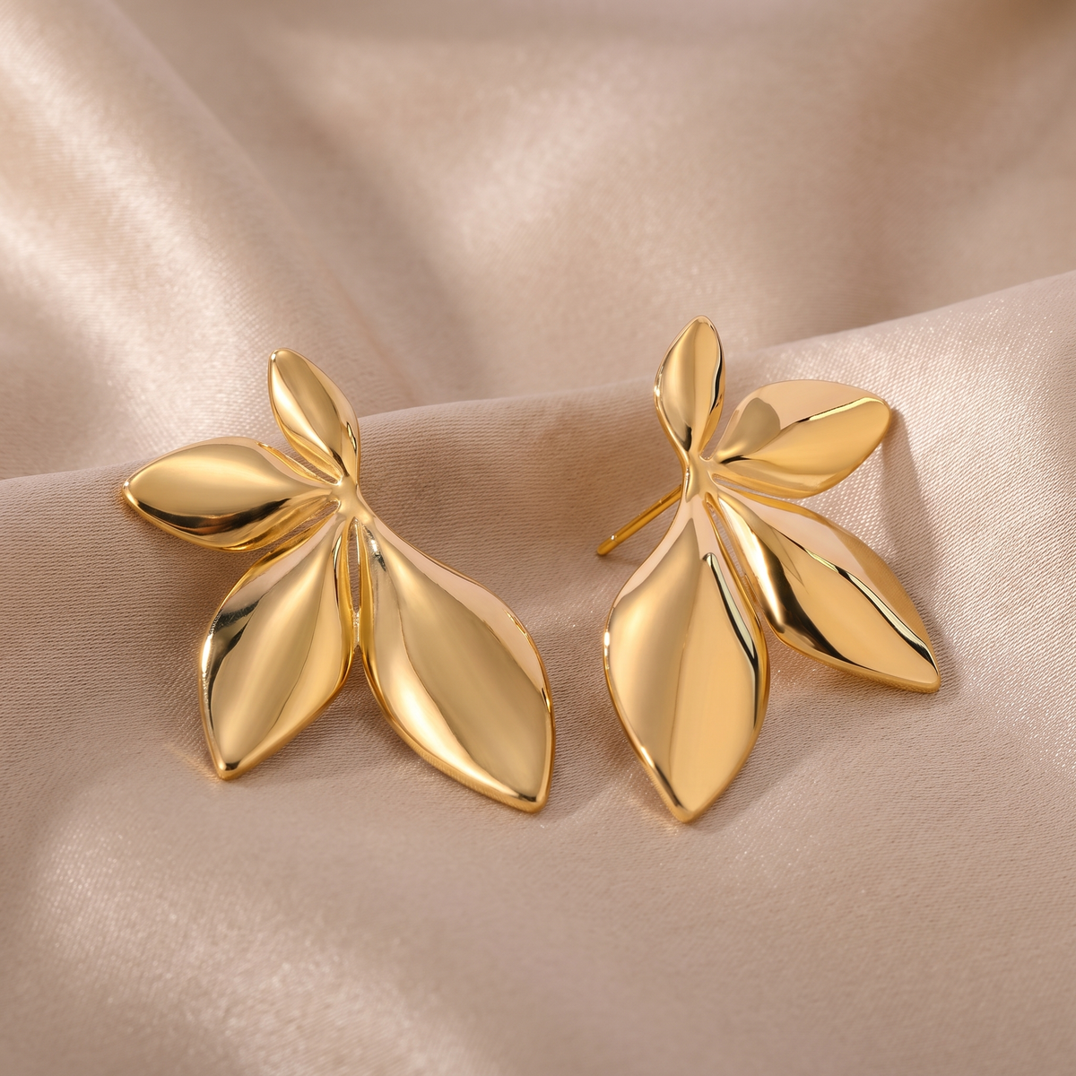 Leaf Studs